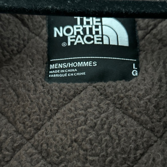 The North Face Brown Puffer Jacket with Quilted Design - Picture 4 of 5